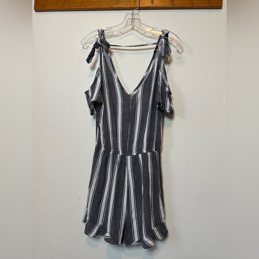 American Eagle, US size small, grey and white stripe romper.